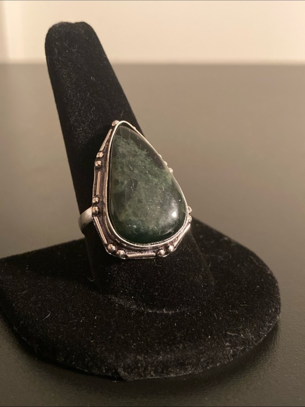 Sterling Silver Teardrop Green Stone Statement Ring size 10